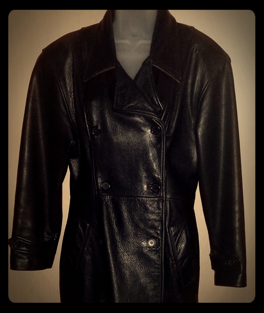 💜EUC 💯 leather jacket